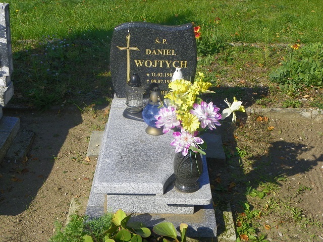 Daniel Wojtych 1987 Wągrowiec - Grobonet - Wyszukiwarka osób pochowanych